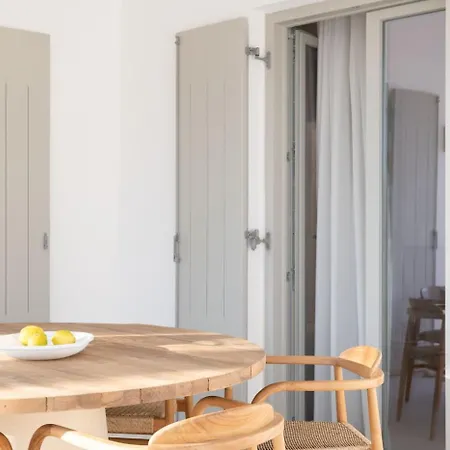 House * Alikí